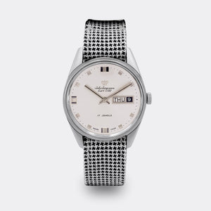 JULES JÜRGENSEN | Copenhagen | Dresswatch | Day-Date | Silver Sunburst Dial | 1970s