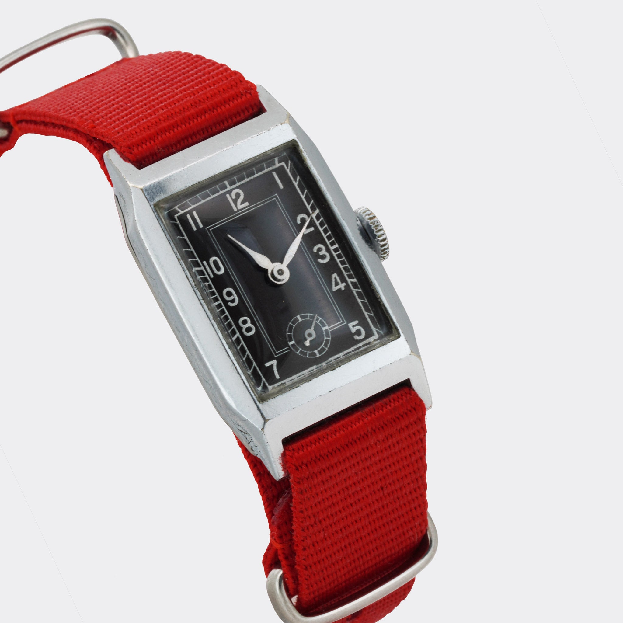 UNDERSTATEMENT | Swiss Manual Dresswatch | Rectangle Tank | Art Deco | Purist Black Dial | Collector`s Watch | 1930s