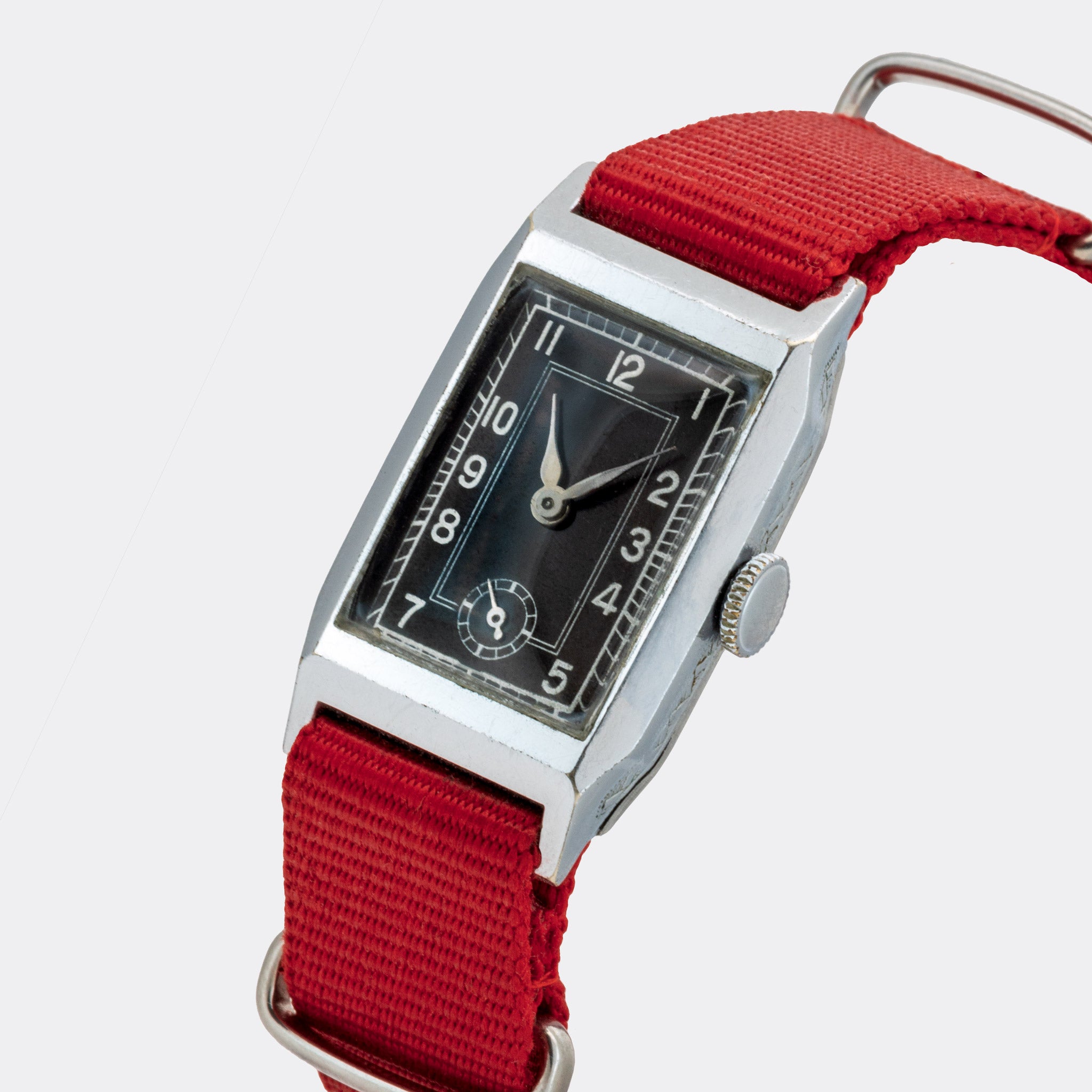 UNDERSTATEMENT | Swiss Manual Dresswatch | Rectangle Tank | Art Deco | Purist Black Dial | Collector`s Watch | 1930s