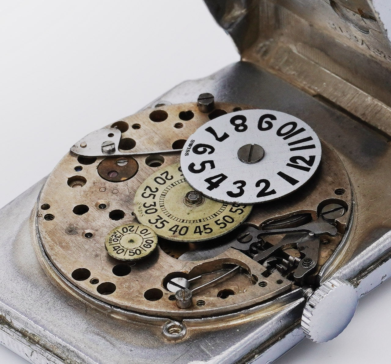 LUSINA | by CARTIER - double signed | Jumbo Dresswatch Jump Hour | Fab. Suisse | Highly Collectible | Off-White & Cream-White Indicator Disc | Jumping Hour | 1930s