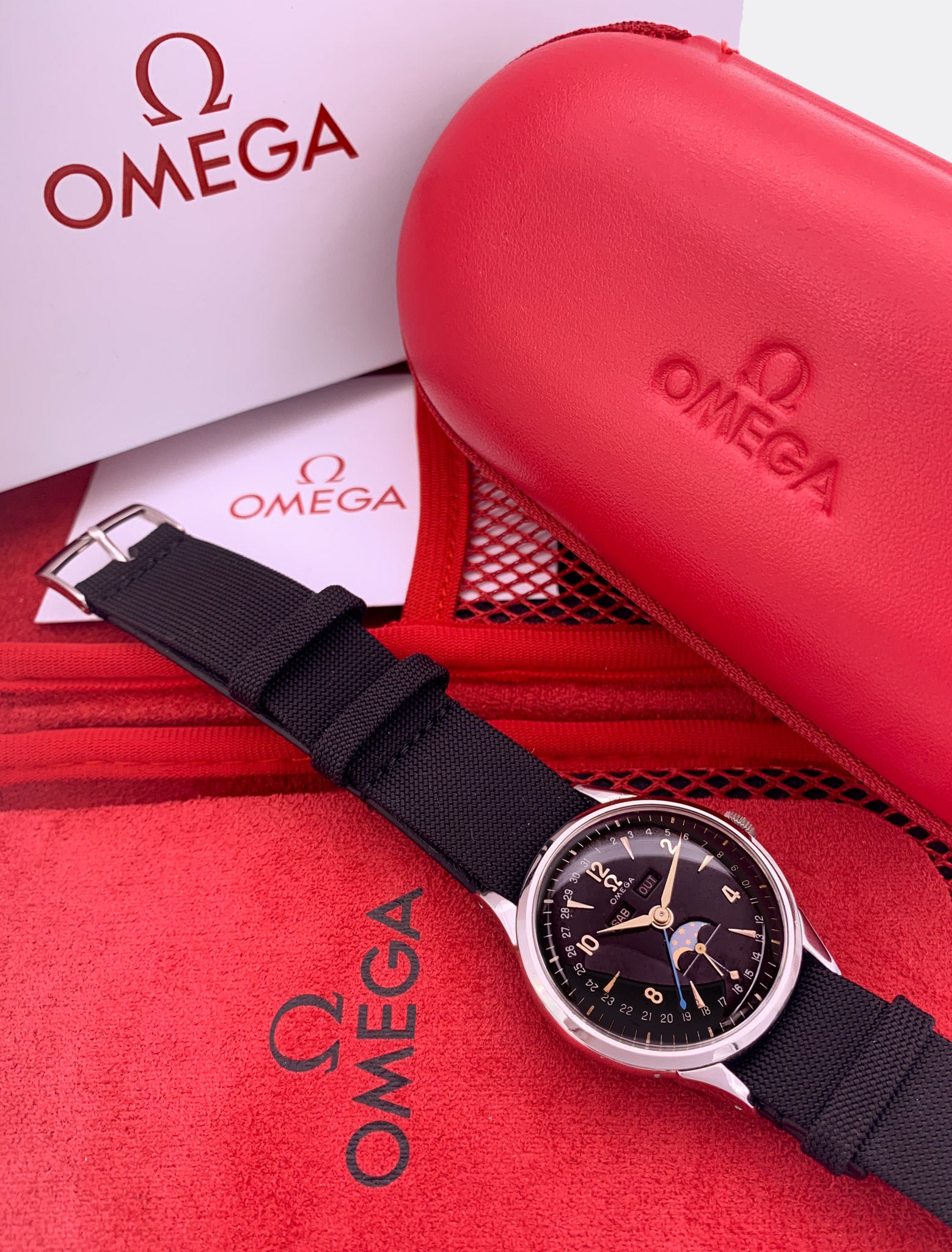 OMEGA | Super Jumbo Cosmic Moon Phase | Full Calendar | Black Dial | Ref. 2486-1 | 1950s