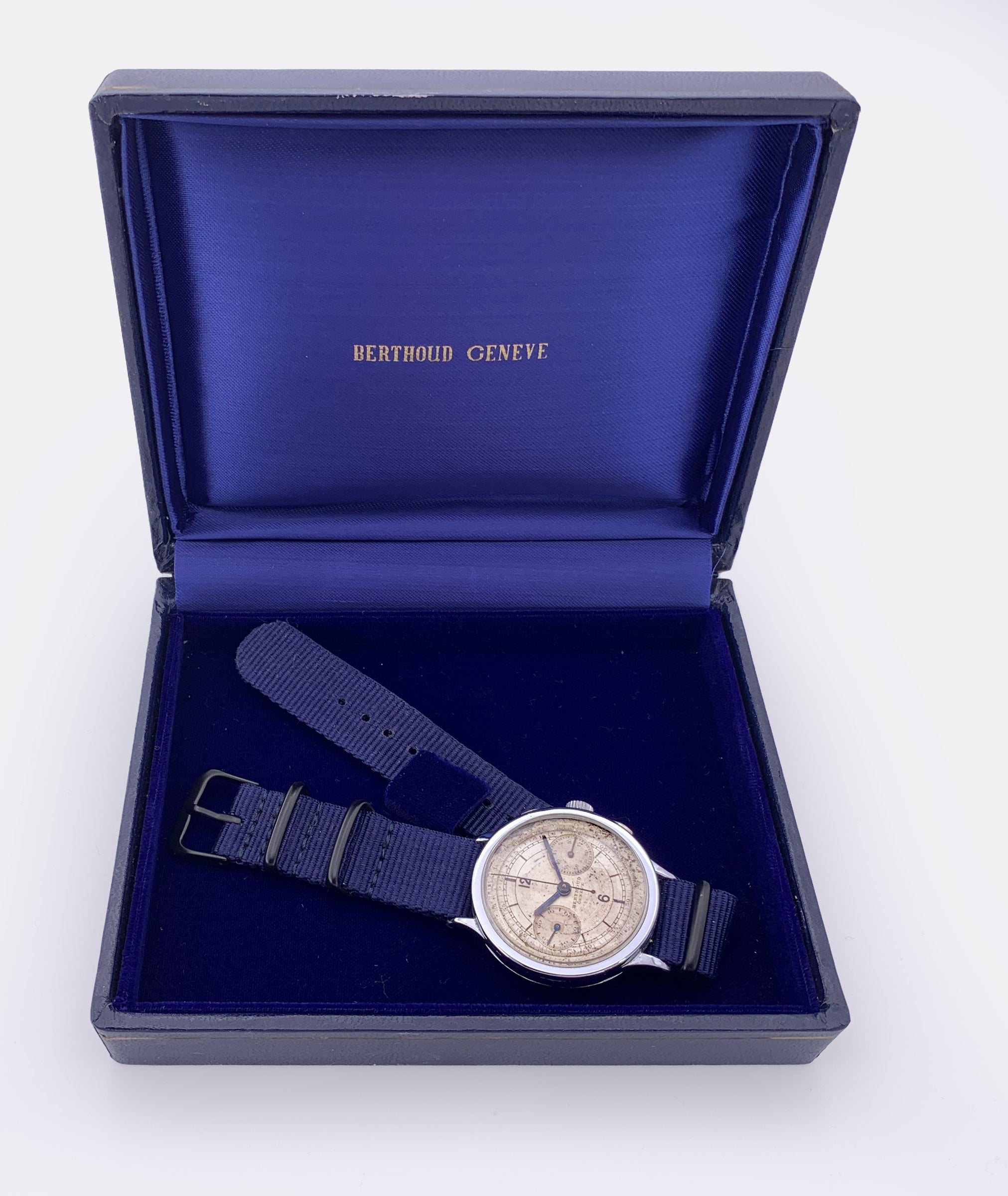 BERTHOUD | Super Jumbo Chronograph | Cream White Dial | Blue Hands | 1940s