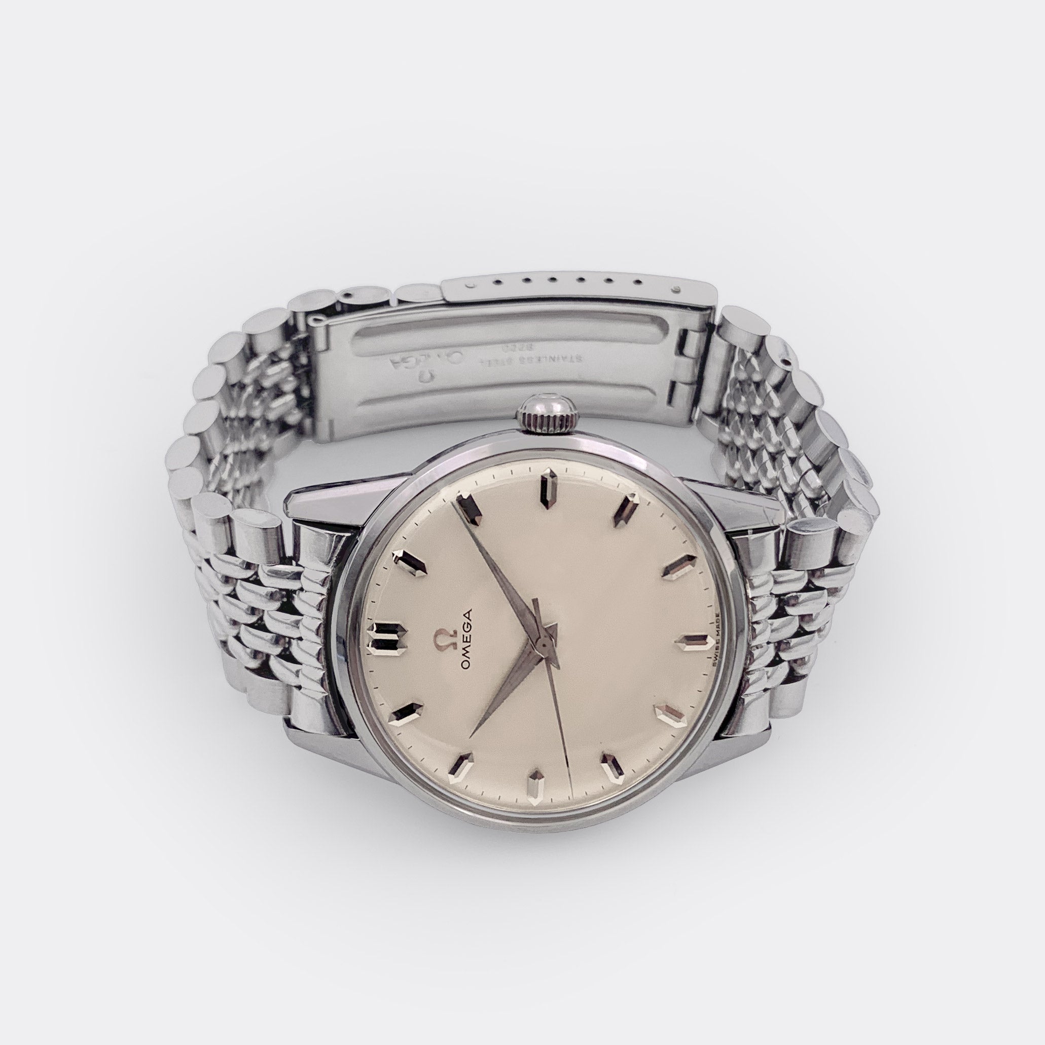 OMEGA | Jumbo Dresswatch | Purist White Dial | All Steel | Ref. 14772-61 | 1960s