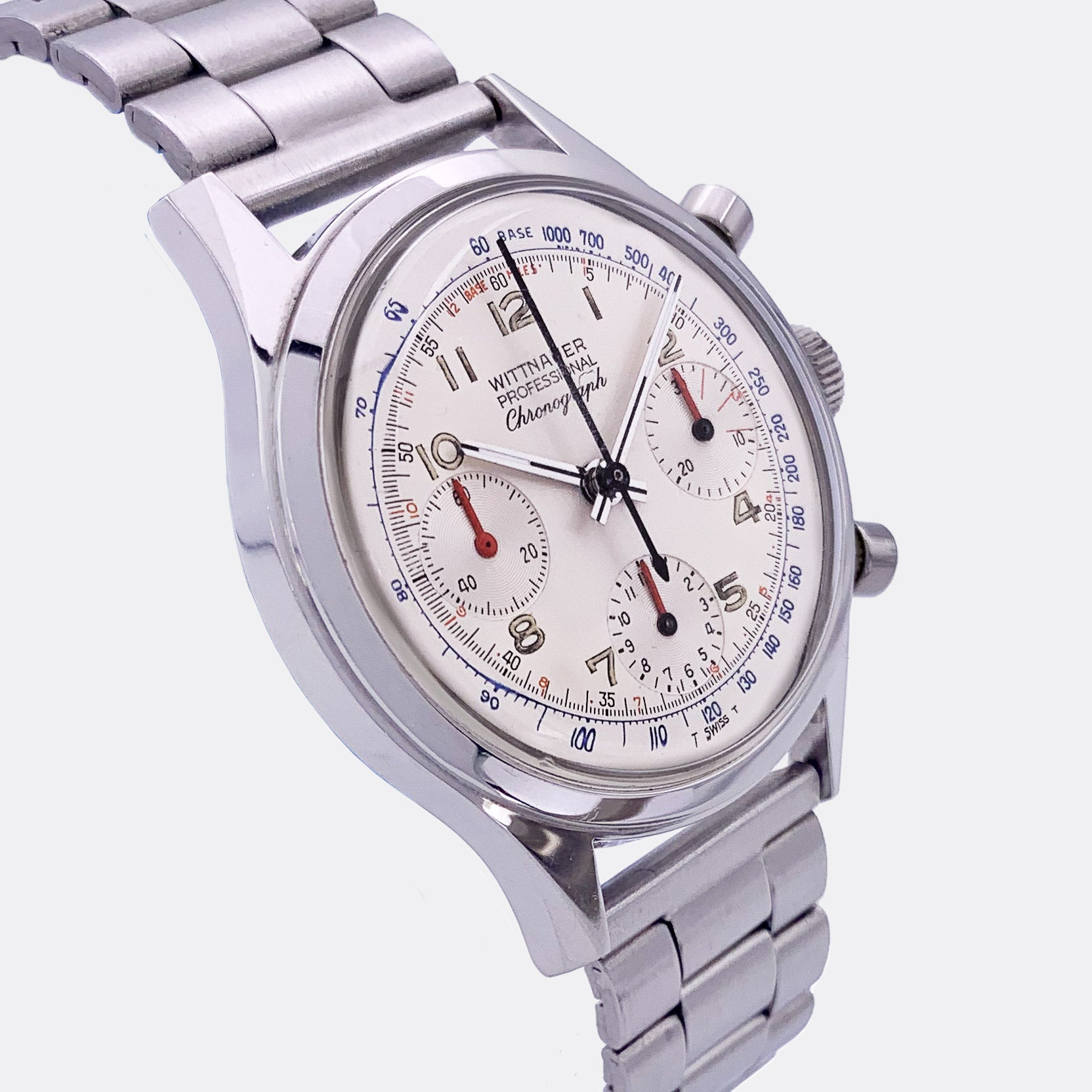WITTNAUER | Chronograph | Black Second | Red Totalizers | Blue Outerscale | Ref. 235-T | 1960s
