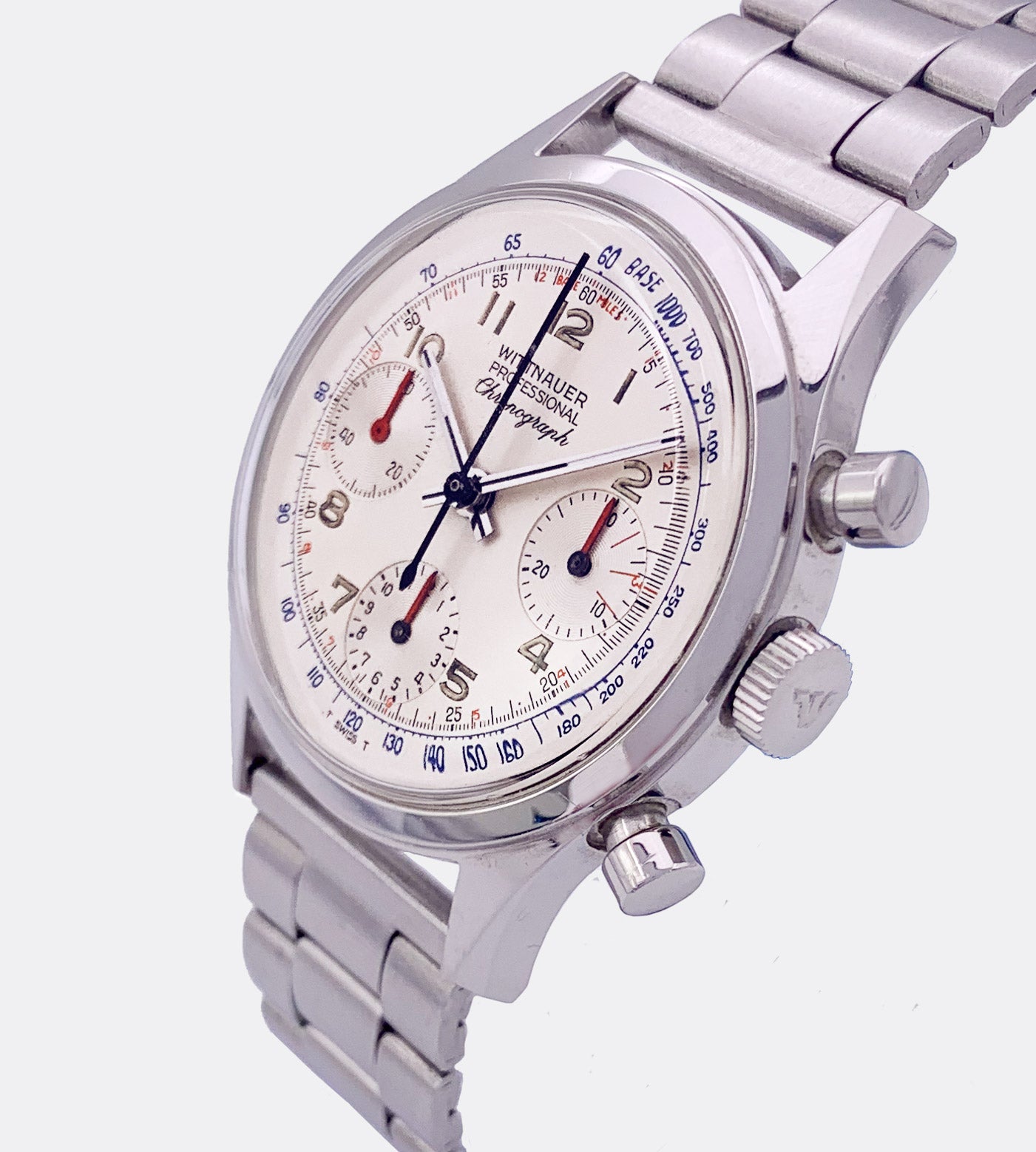 WITTNAUER | Chronograph | Black Second | Red Totalizers | Blue Outerscale | Ref. 235-T | 1960s